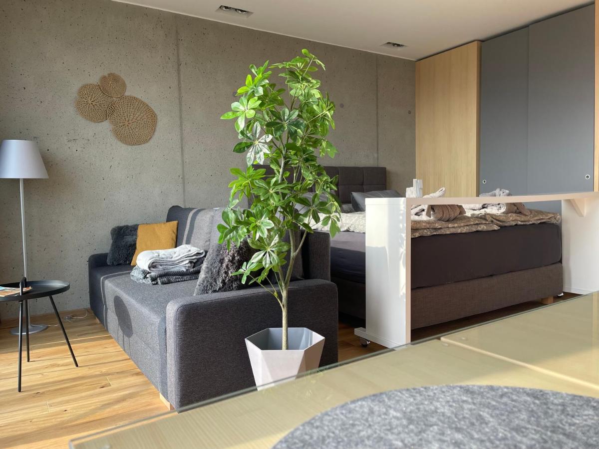 *Brandnew* Modernes Apartment In Den Weinbergen Mit Pool Und Sauna Spielfeld Extérieur photo